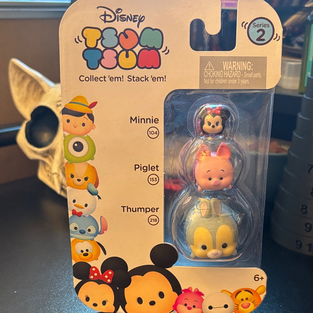 Disney Tsum Tsum Stackable Figures - Pink, Yellow, Blue, Black